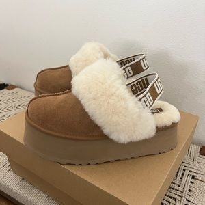 UGG Funkette slippers